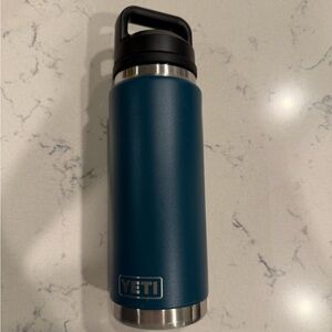 YETI Rambler 26oz Water Bottle